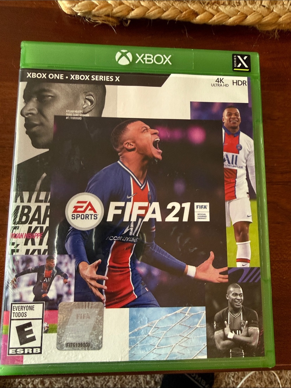 FIFA 21 Xbox One/Xbox Series X Game - Blue/Red Cover